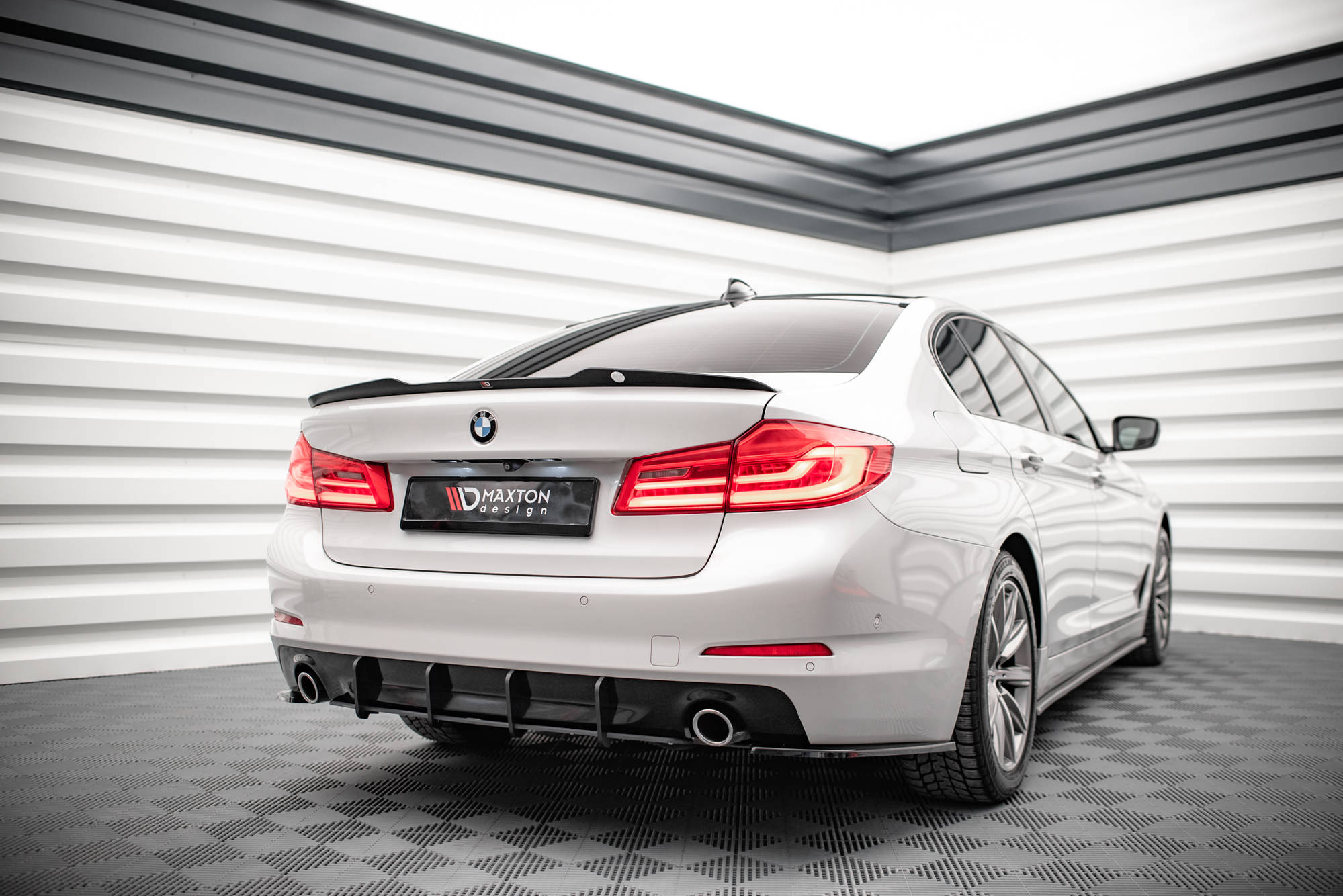 Diffuser Street Pro BMW 5 Sedan G30