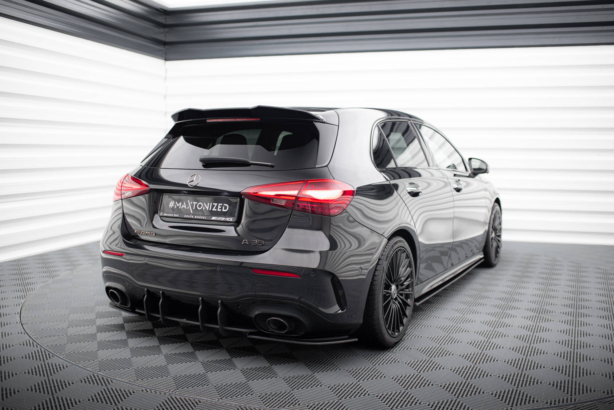 Bakre Flaps Street Pro Mercedes-AMG A35 Hatchback W177 - Bilde 2