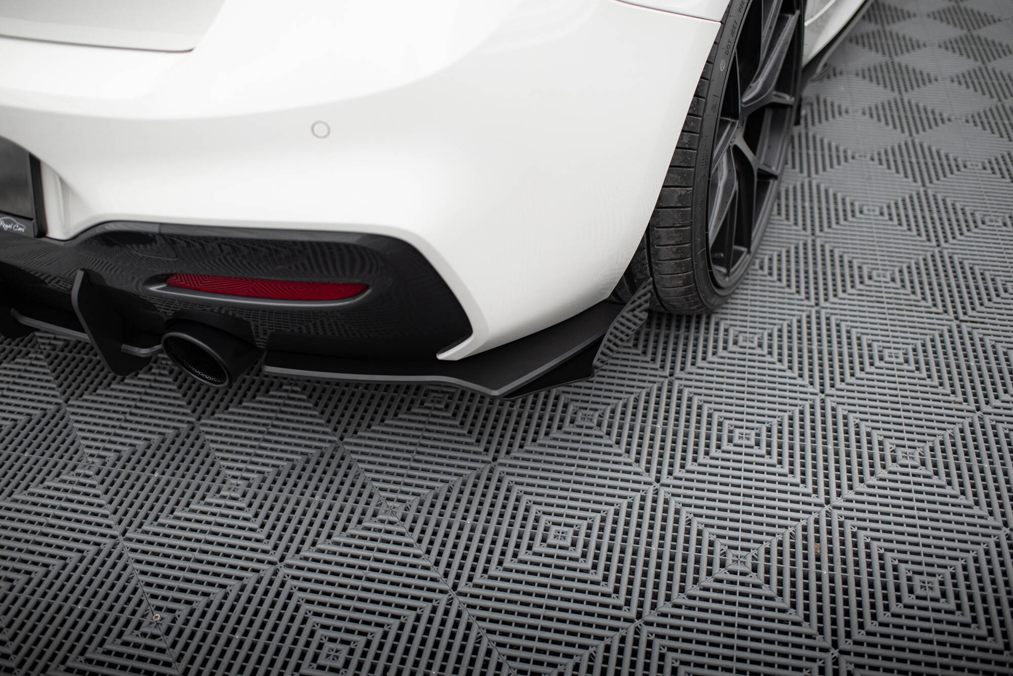 Bakre Flaps Street Pro V.2 Med Flaps BMW 1 F20 M140i