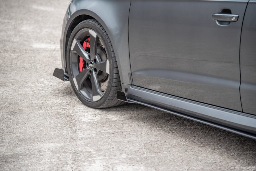 Sideskjørt Street Pro Med Flaps Audi RS3 8V Sportback – bilde 3 av 7