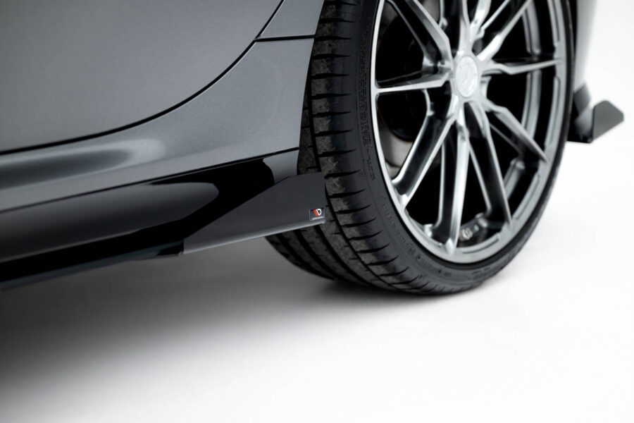 Sideskjørt Street Pro Med Flaps BMW M135i F70 – bilde 4 av 6