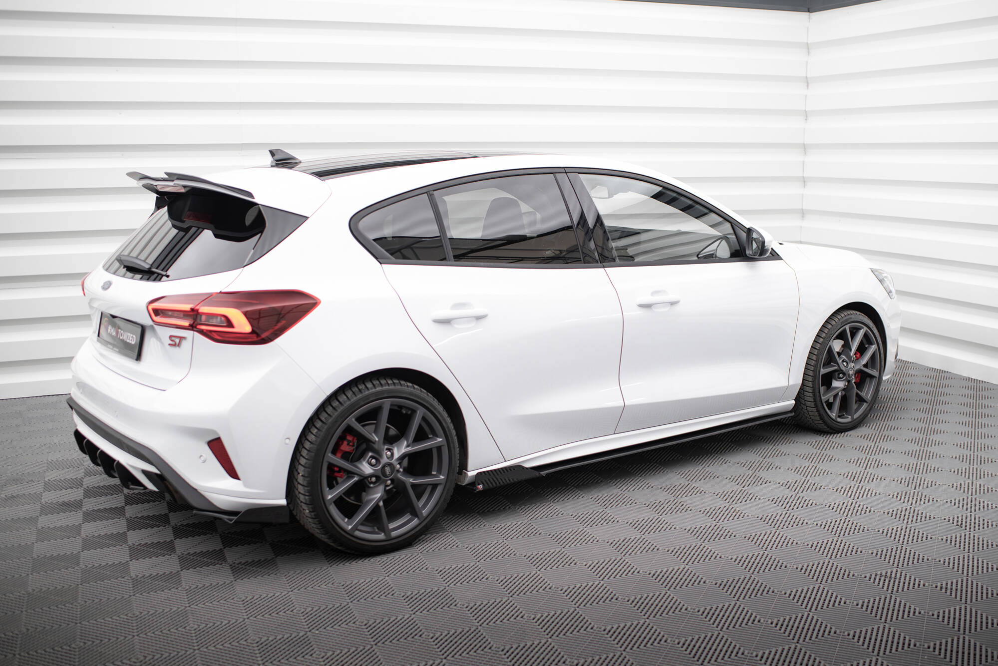 Sideskjørt Street Pro Med Flaps Ford Focus ST/ST-Line MK4 - Bilde 2