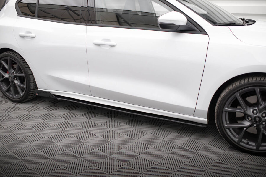 Sideskjørt Street Pro Med Flaps Ford Focus ST/ST-Line MK4 – bilde 3 av 8