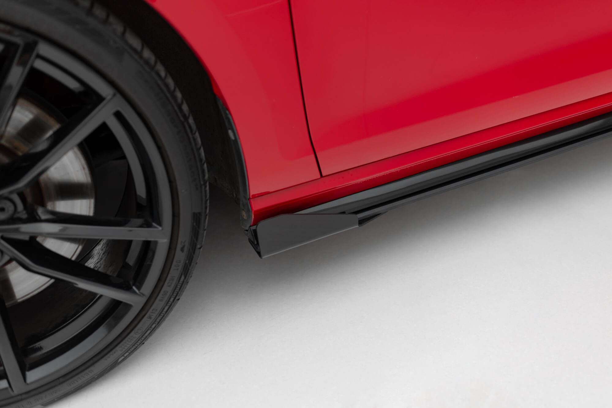 Sideskjørt Street Pro Med Flaps Volkswagen Golf R / R-Line Mk7 Facelift - Bilde 3