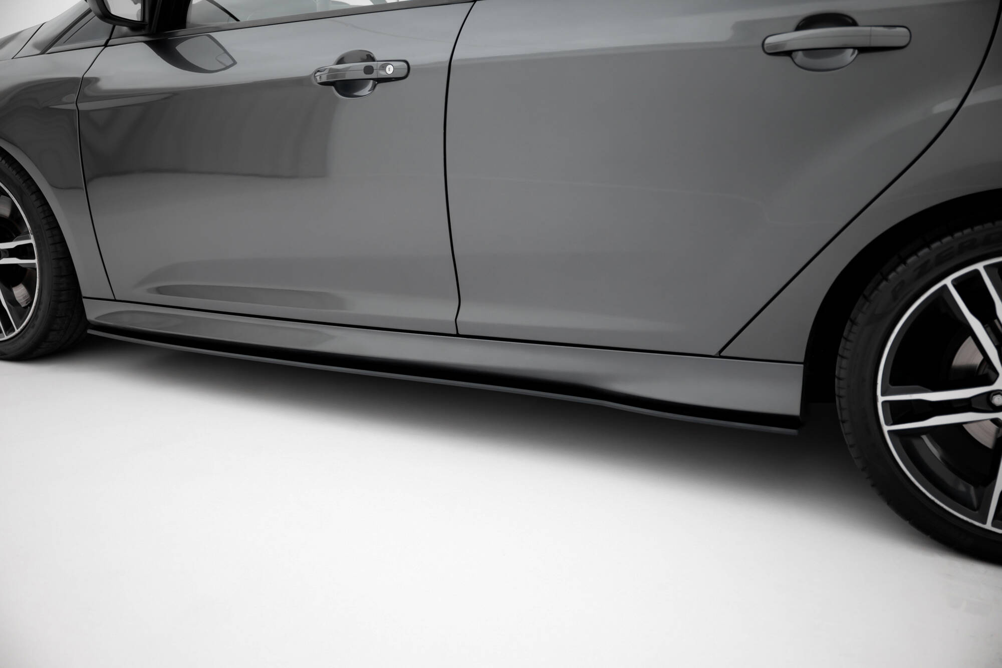 Sideskjørt Street Pro Ford Focus ST Mk3 Facelift - Bilde 3