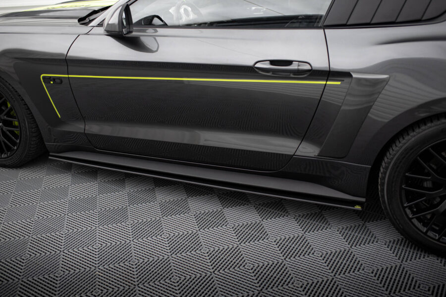 Sideskjørt Street Pro Ford Mustang GT Mk6 – bilde 3 av 5
