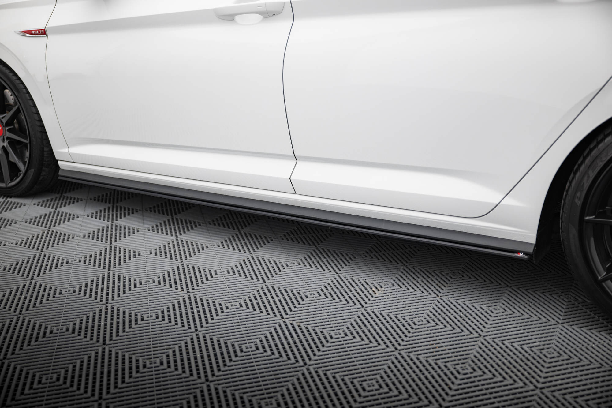 Sideskjørt Street Pro Volkswagen Jetta GLI Mk7 - Bilde 3