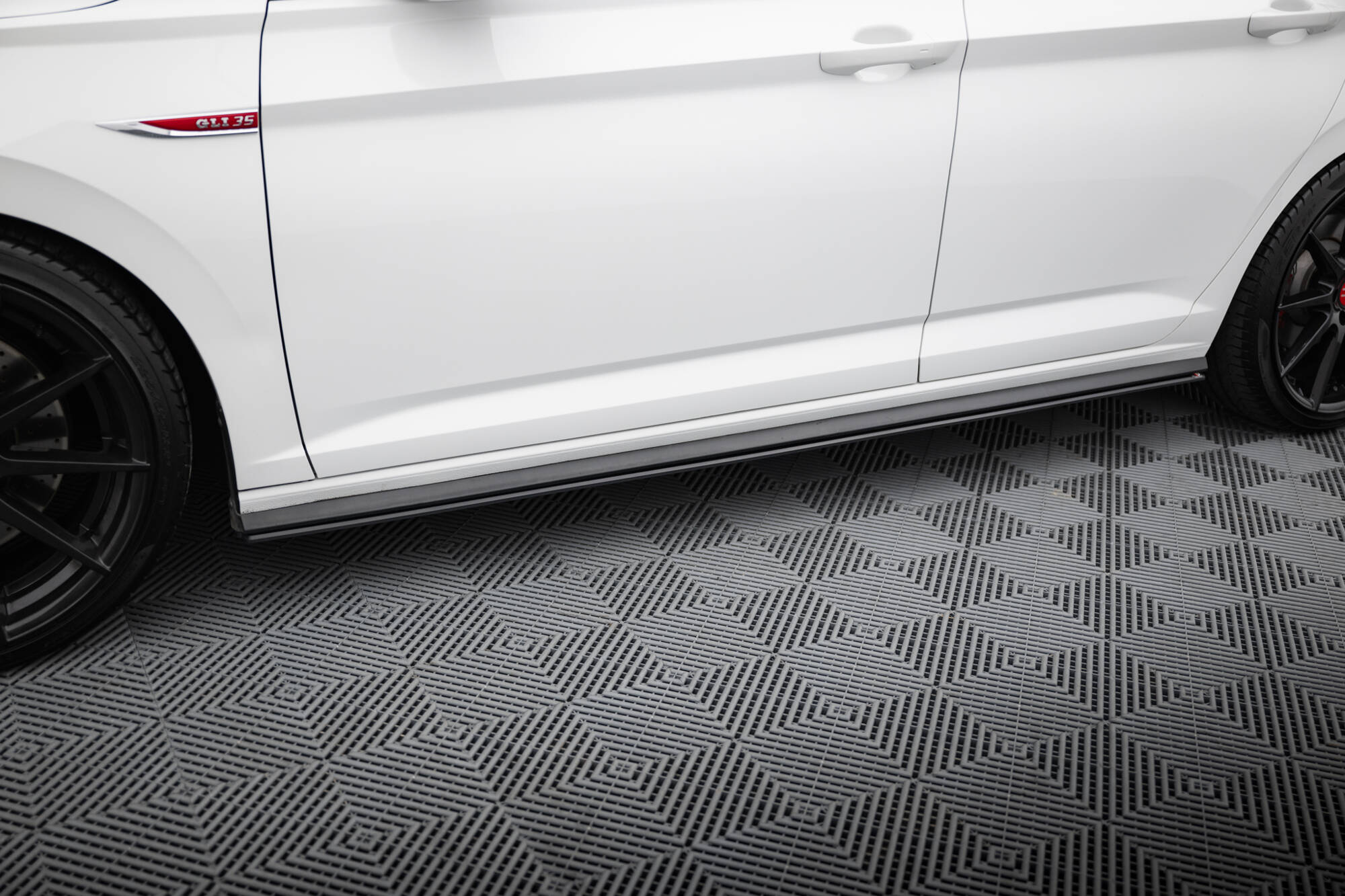 Sideskjørt Street Pro Volkswagen Jetta GLI Mk7