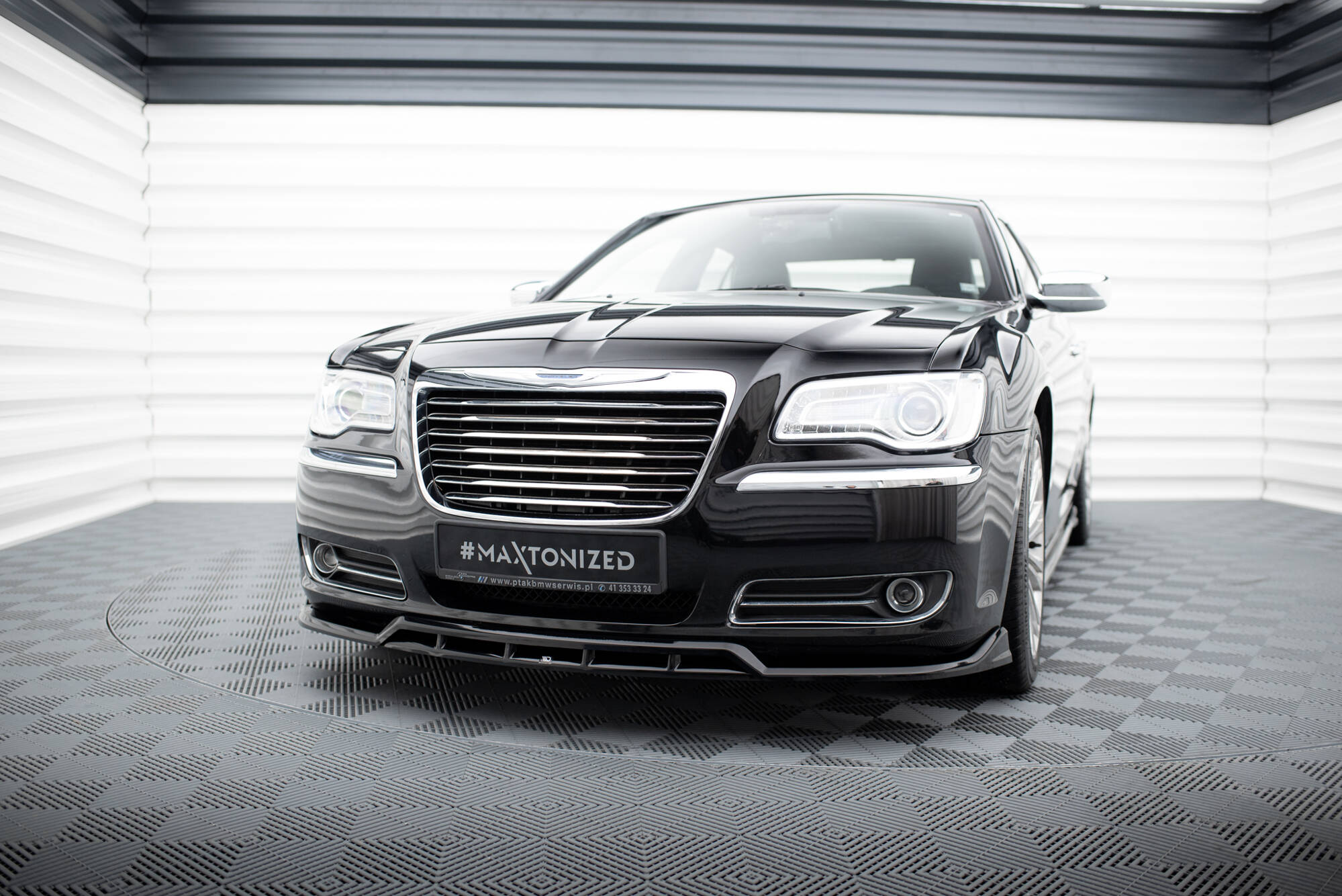 Frontleppe Chrysler 300 Mk2