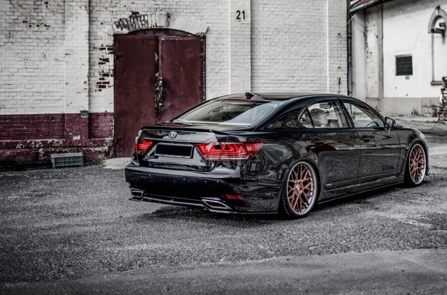Diffuser Lexus LS Mk4 Facelift – bilde 1 av 7