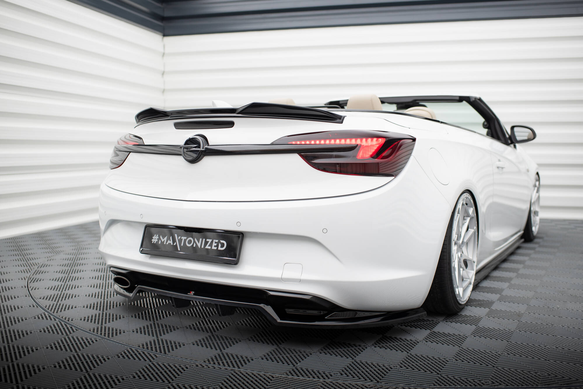 Diffuser Opel Cascada