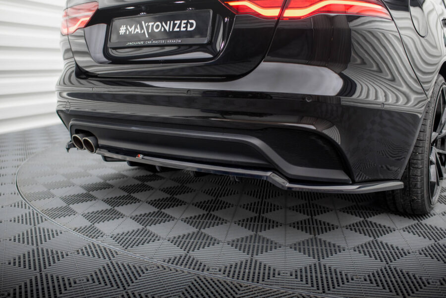 Splittersett Jaguar XE X760 Facelift – bilde 10 av 20