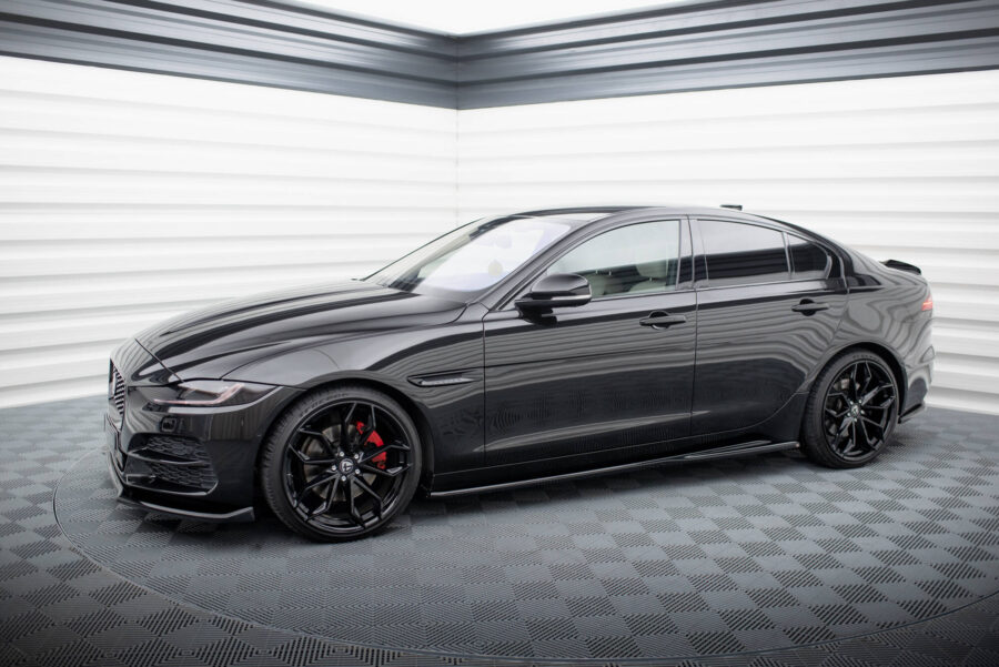Splittersett Jaguar XE X760 Facelift – bilde 1 av 20