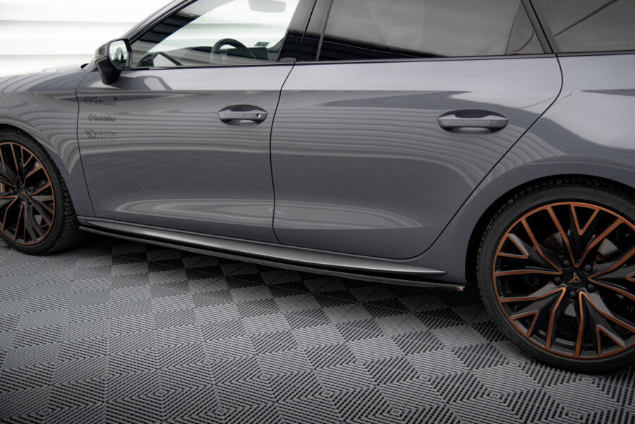 Sideskjørt Cupra Leon Aero Mk1 – bilde 3 av 5