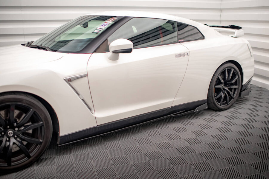 Sideskjørt Med Flaps Nissan GTR R35 Facelift – bilde 1 av 5
