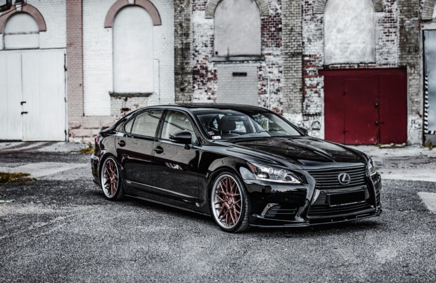 Sideskjørt Lexus LS Long Mk4 Facelift – bilde 5 av 7
