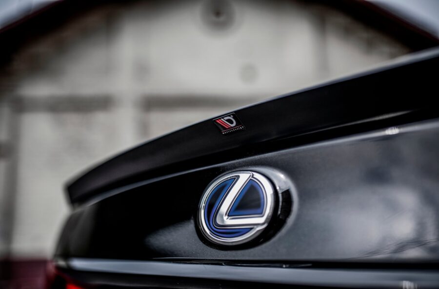 Spoiler Cap Lexus LS Mk4 Facelift – bilde 2 av 8