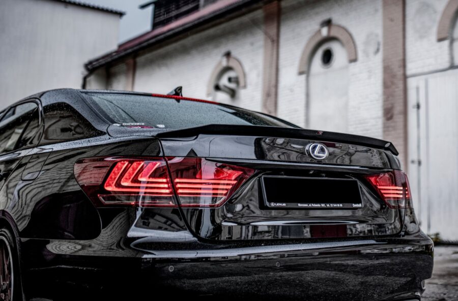 Spoiler Cap Lexus LS Mk4 Facelift – bilde 4 av 8
