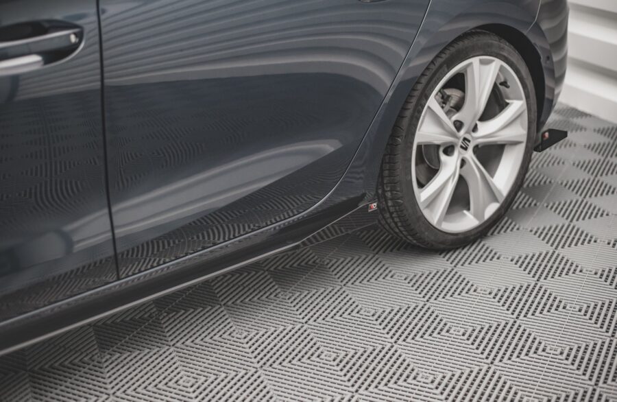 Sideskjørt Street Pro Med Flaps Seat Leon FR Mk4 – bilde 1 av 3