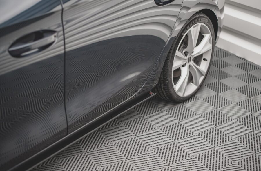 Sideskjørt Street Pro Seat Leon FR Mk4 – bilde 2 av 3