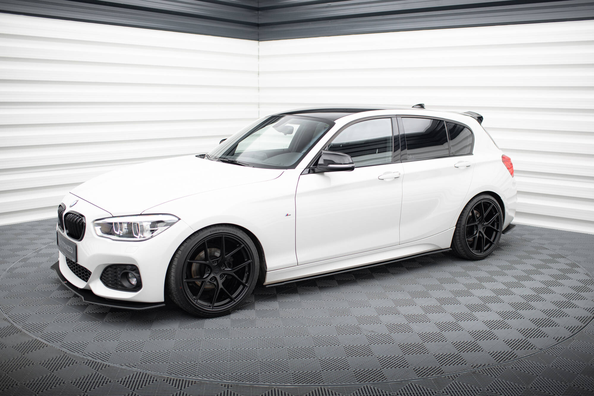 Sideskjørt Street Pro V.2 BMW 1 F20 M135i / M140i / M-Pack