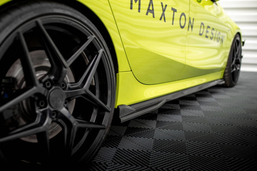 Karbon Sideskjørt BMW 1 F40 M-Pack/ M135i – bilde 1 av 9