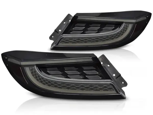 Baklykter Toyota GR86 21- LED SEQ Røykfarget – bilde 2 av 2