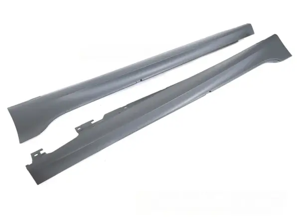 Sideskjørt BMW F46 15-21 Sport Look